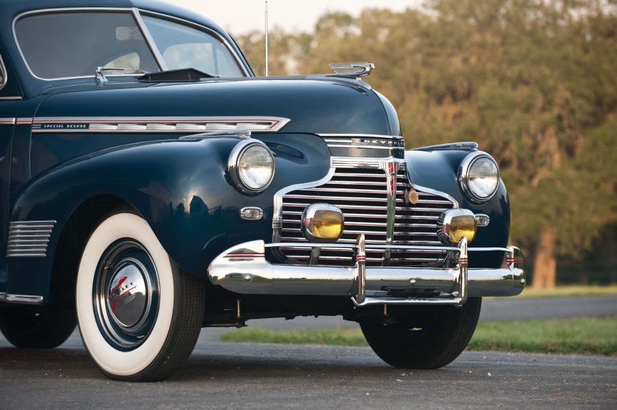  Chevrolet Special DeLuxe Club Coupe 1941 года  (фото 25 из 32)